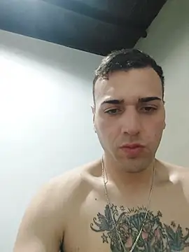 Agusss_2000 webcam
