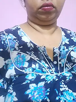 ravina_patil1 (F milf) - Kissing your lips