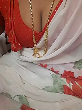 tamil_ammani (F milf) - Boobs show😜😜😝🥰🔥🔥🔥