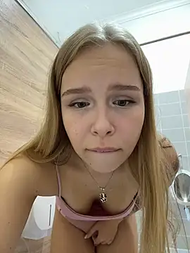 Liza_risky webcam
