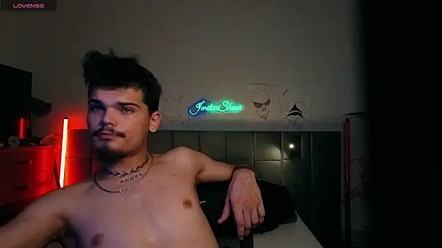 JordanShow webcam