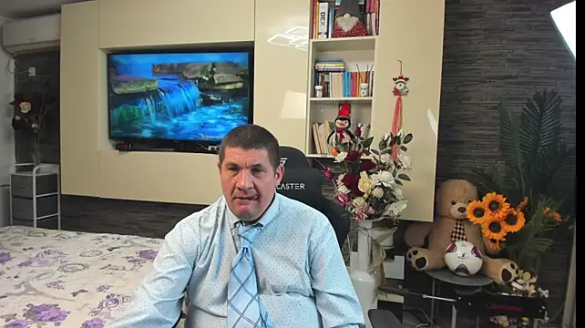 SpartacusDaddy48 webcam