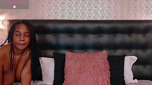 NaiaraMasson_ webcam