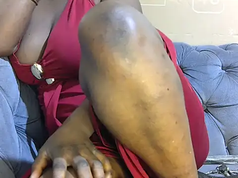 DripDiva webcam