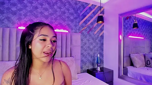 Antonella-Duval webcam