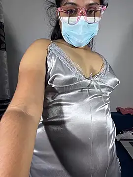 Lushee20 webcam
