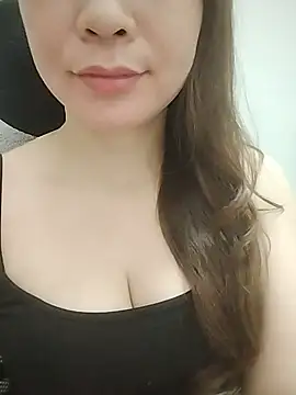 Snail_niE live cam on StripChat