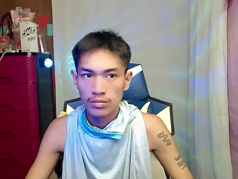 riks_tyler (Ask my age) - tip me as your birthday gift  cum