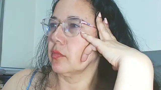 maturepriscila webcam