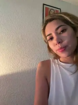 sexyparejahot69 webcam
