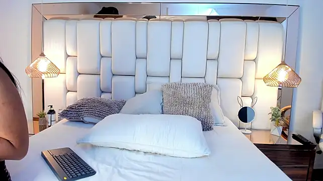 AshlyBella webcam