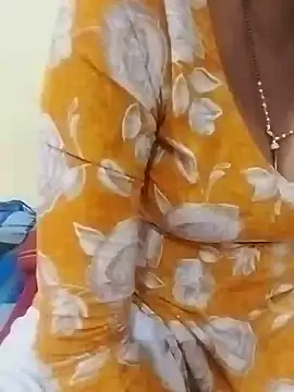 Lovely-Deepa webcam