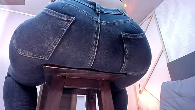 AlishaPalmer webcam
