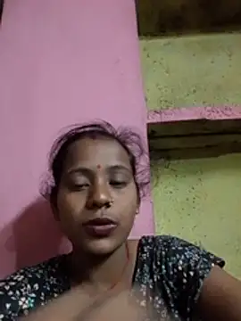 Hot_khusi753