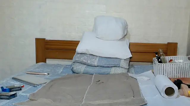 awild_kitten webcam
