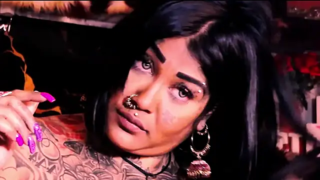 indian_dreamgirl webcam