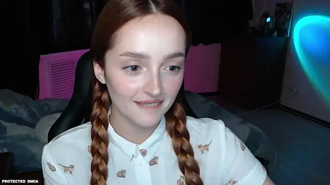 wwwlexicom smoking sex cam