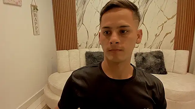 sexy_andres01 live cam on StripChat