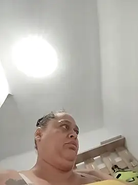 Katycurr webcam