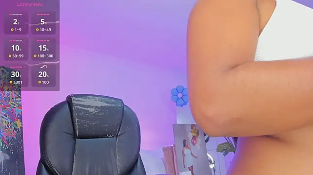 JANYLOVE__