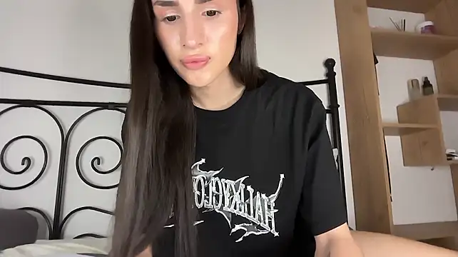 Iasenomivlyn - Trans webcam sex chat