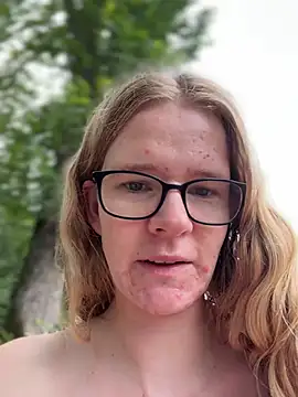 Bikergirl_97 webcam