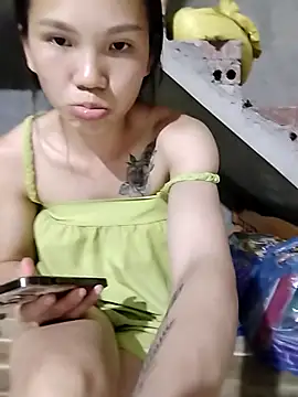 MiuMiu-Babyy webcam