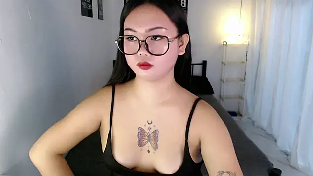 Vivorey_Leighn webcam