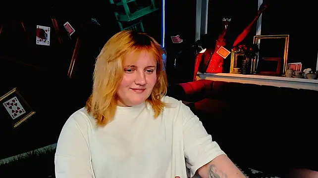KathyBriggs live cam on StripChat