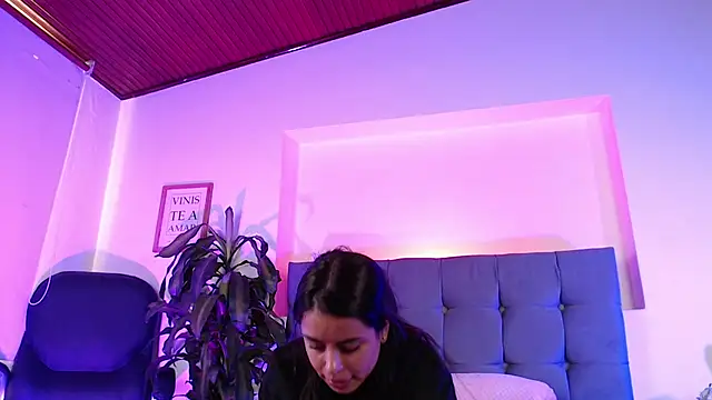 Im_megaan webcam