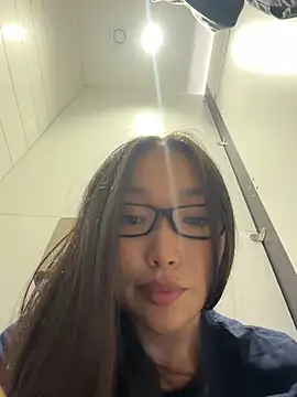 trytomakememoam webcam