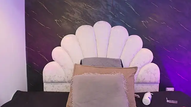 _MiaBrown_ webcam