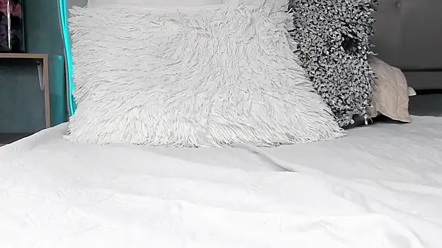 mia_gomez7 webcam