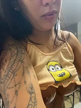 Srta_Jhenny webcam