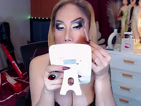 Allysonevanns webcam