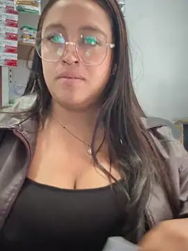 Mia_Risky-1 webcam