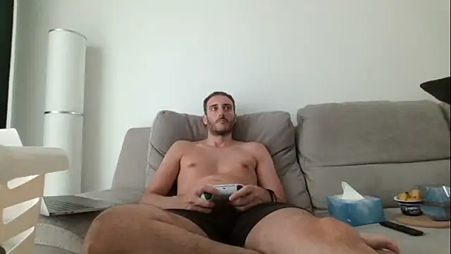 LukaShyGuy webcam