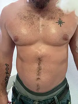 2addictivelyhorny webcam