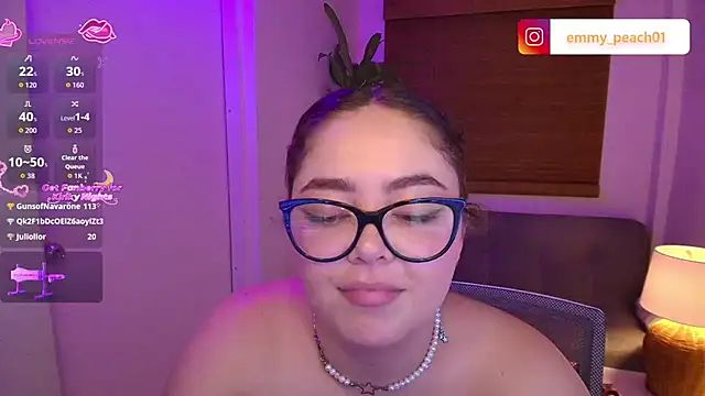 Emmy_peach1 webcam