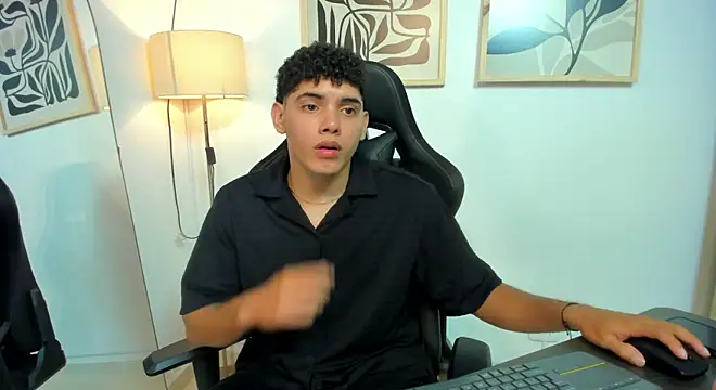 justin_payn14 webcam