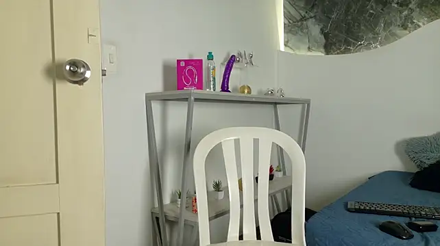 Monyel_Blake webcam