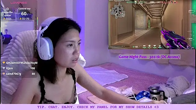 urgrl_portia webcam