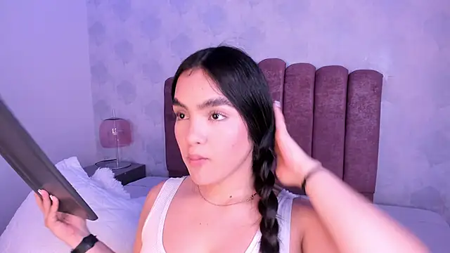 Kimmie_Bloomie webcam