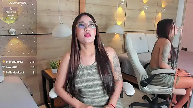 scarlet_saenzz webcam