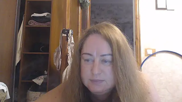 Amy_August webcam