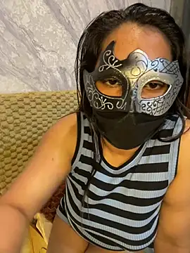 LioraWance live cam on StripChat