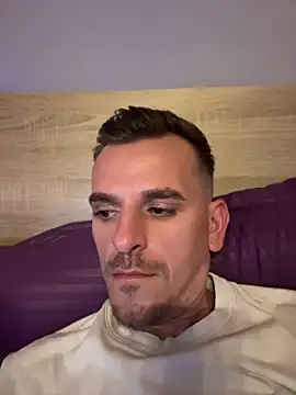 huge_cock22cm (Ask my age) - Let's have fun