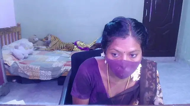 Novapol11 live cam on StripChat