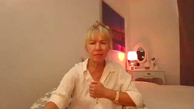 ElenRoche webcam