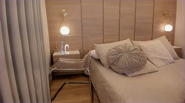 Emilia1040X webcam